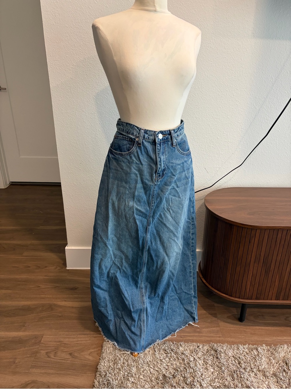 Ashley Mason Women’s Maxi Denim Skirt - Blue